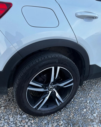 Volvo XC 40 cena 123000 przebieg: 166000, rok produkcji 2018 z Lewin Brzeski małe 232